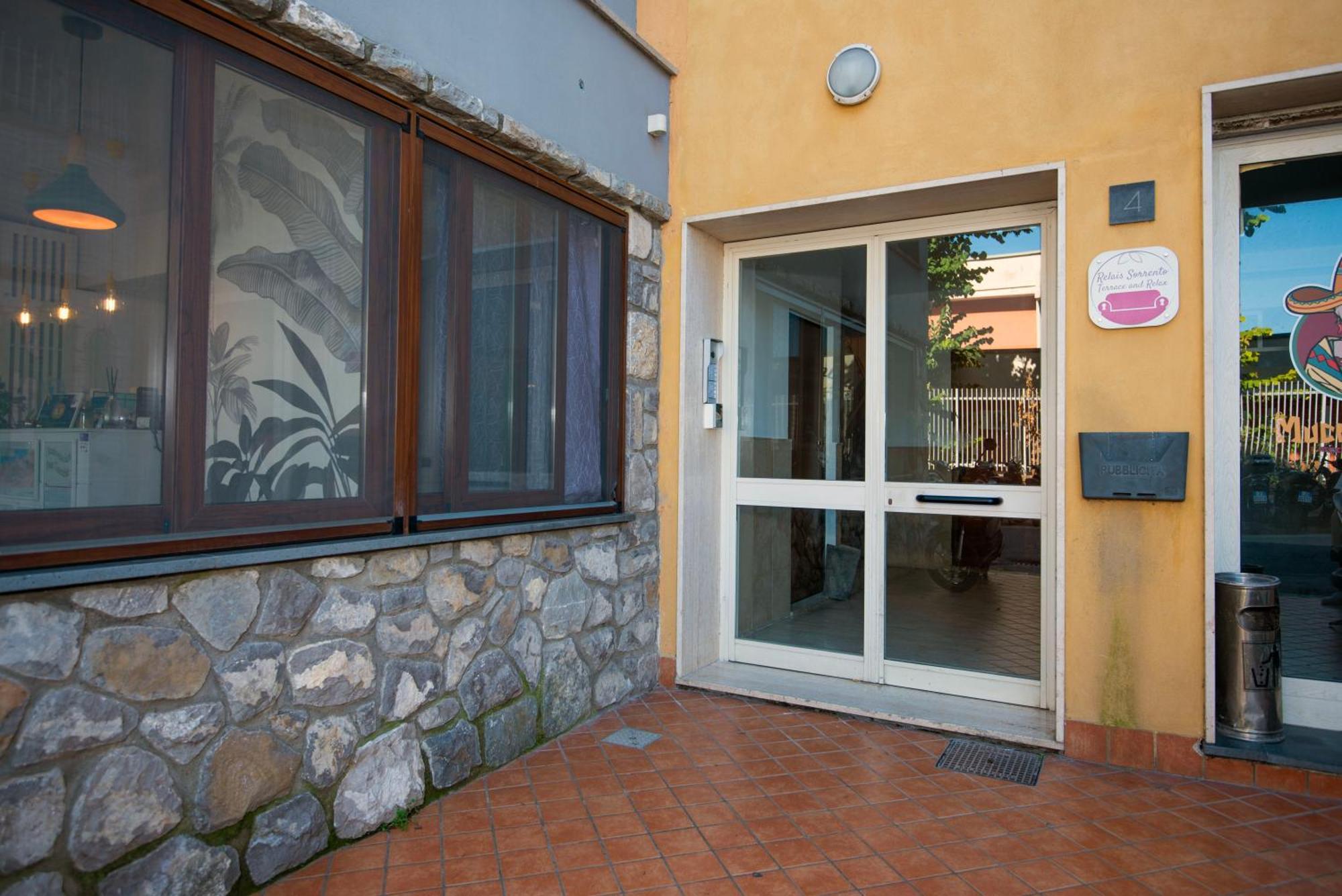 Relais Sorrento Terrace And Relax Bed & Breakfast Exterior photo