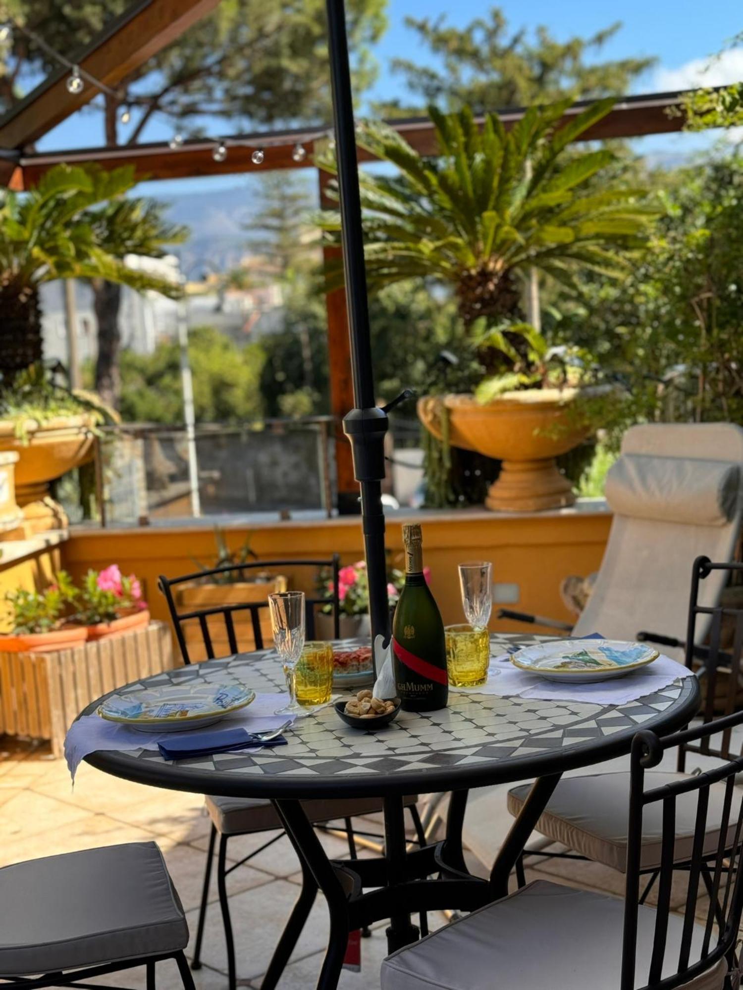 Relais Sorrento Terrace And Relax Bed & Breakfast Exterior photo