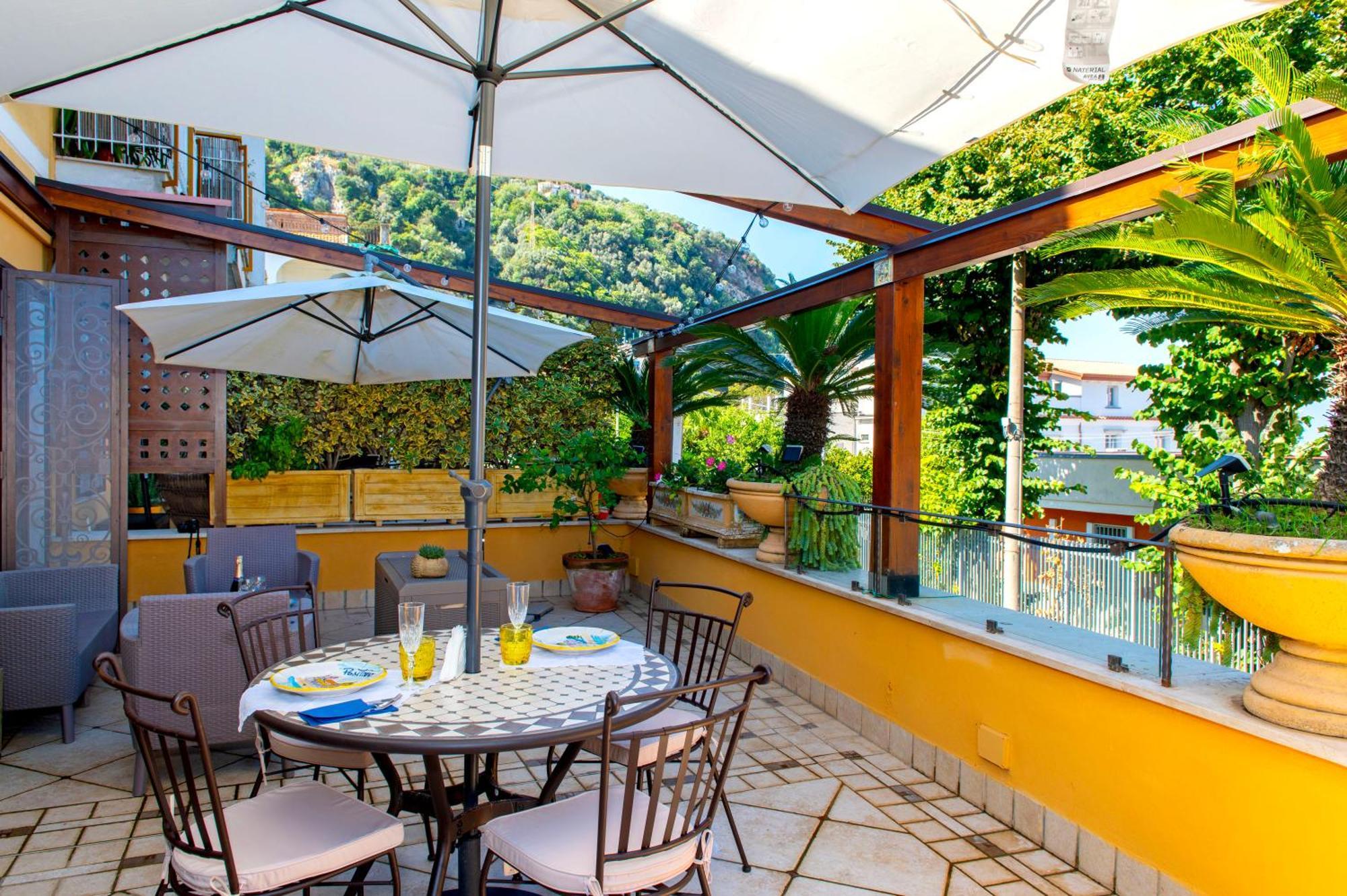 Relais Sorrento Terrace And Relax Bed & Breakfast Exterior photo